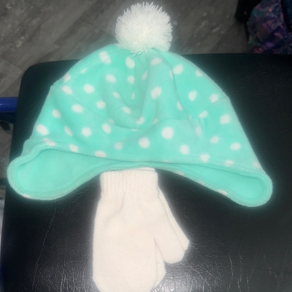 Wonderkids Mint and White Polka Dot Hat and Mittens Set